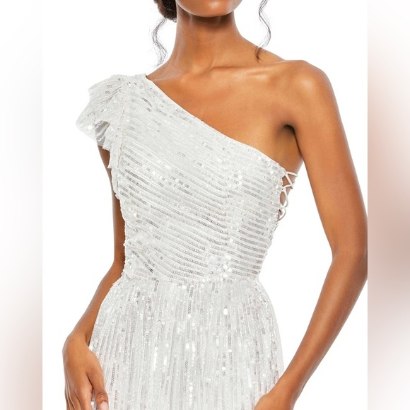 MAC DUGGAL 5565 NWT Sequined One Shoulder Flutter Sleeve A Line Gown - Picture 2 of 7